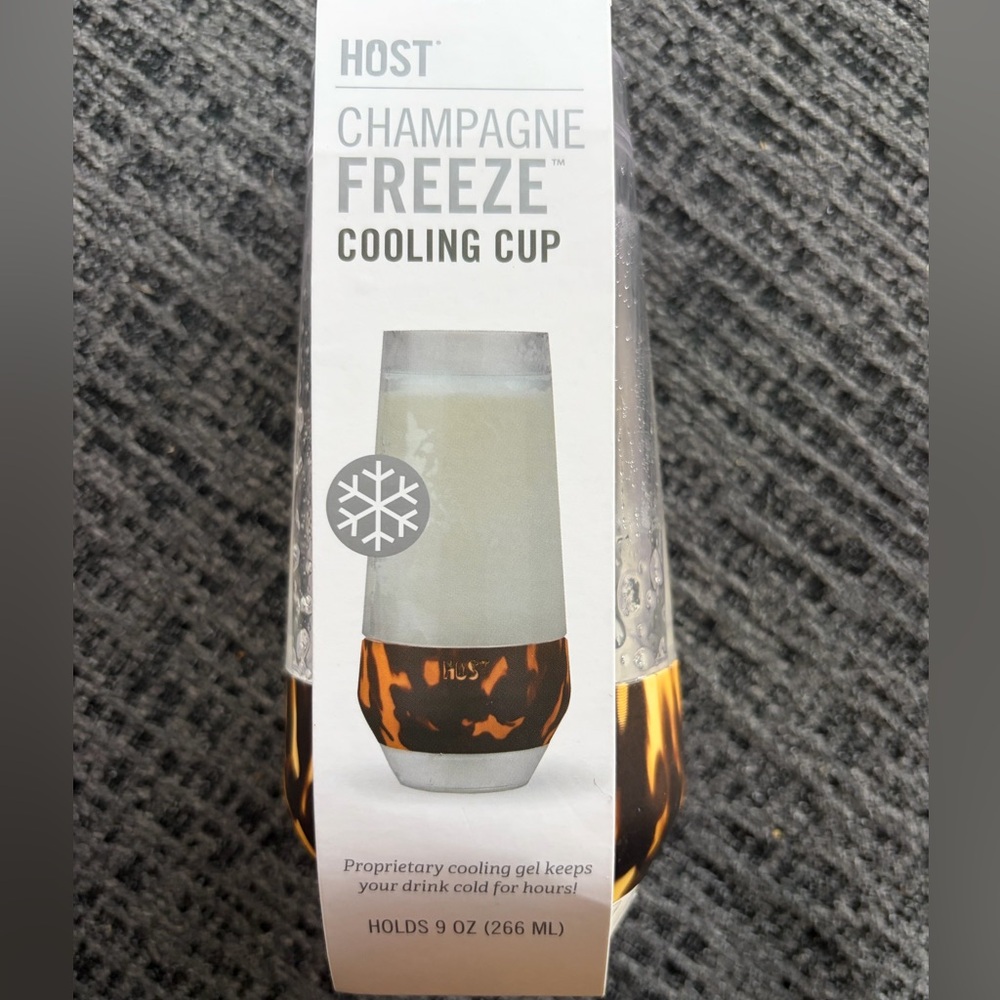 Host Champagne Freeze Cooling Cup - White and Gold NWT